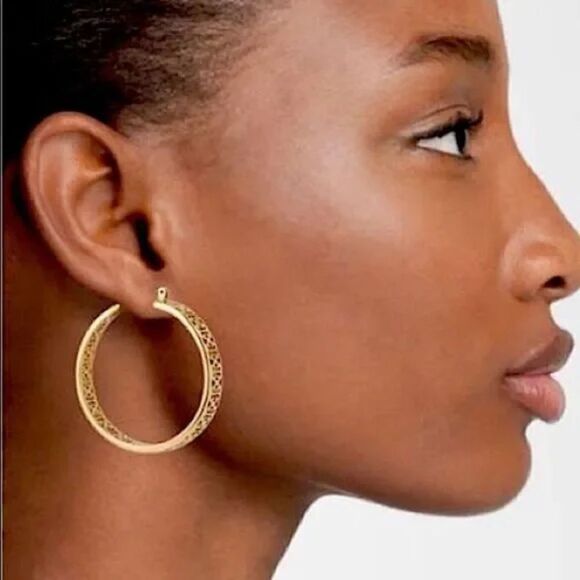 NWOT Tory Burch Gold Kingsley Logo Hoop  Wire Earrings, Comes With Dust Bag - Picture 4 of 5